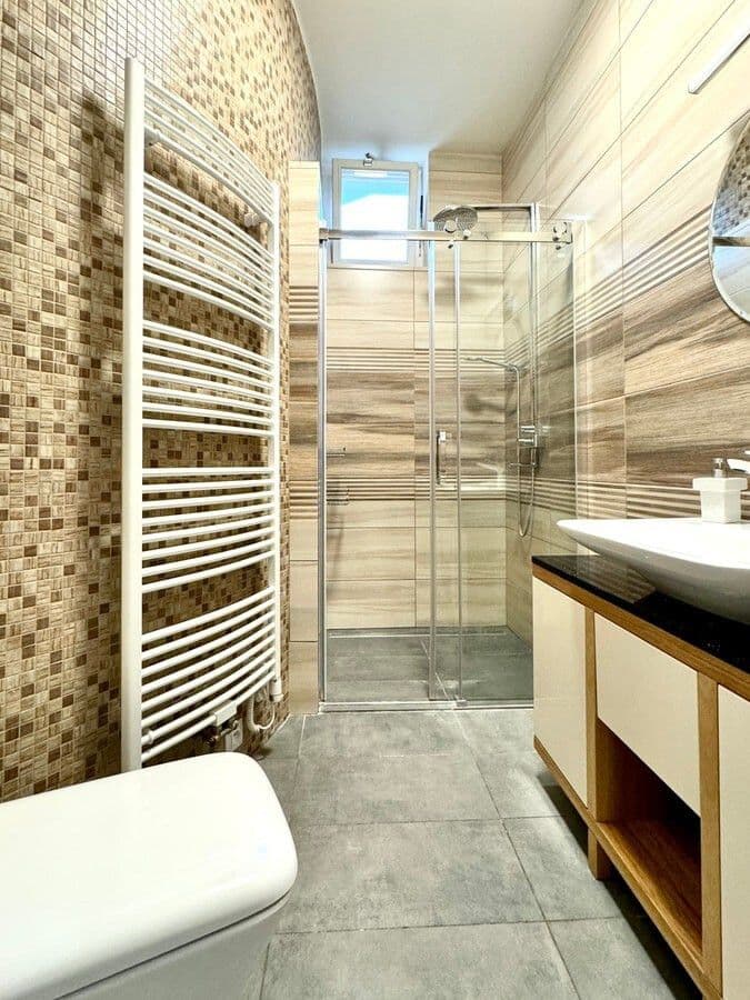 Prenájom bytu 65 m², Řeznická, Praha, Praha Prenájom bytu 65 m², Řeznická, Praha, Praha