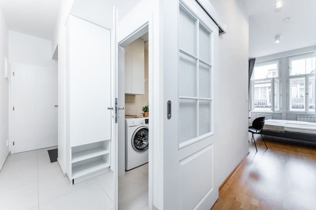 Prenájom bytu 30 m², Příčná, Praha, Praha Prenájom bytu 30 m², Příčná, Praha, Praha