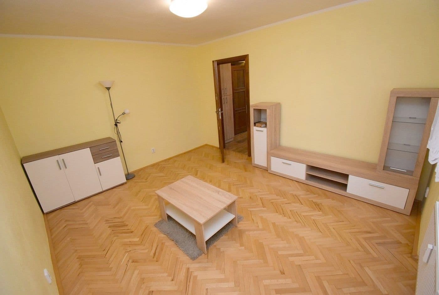 Prenájom bytu 1-izbový 30 m², Václavkova, Mladá Boleslav, Středočeský kraj Prenájom bytu 1-izbový 30 m², Václavkova, Mladá Boleslav, Středočeský kraj