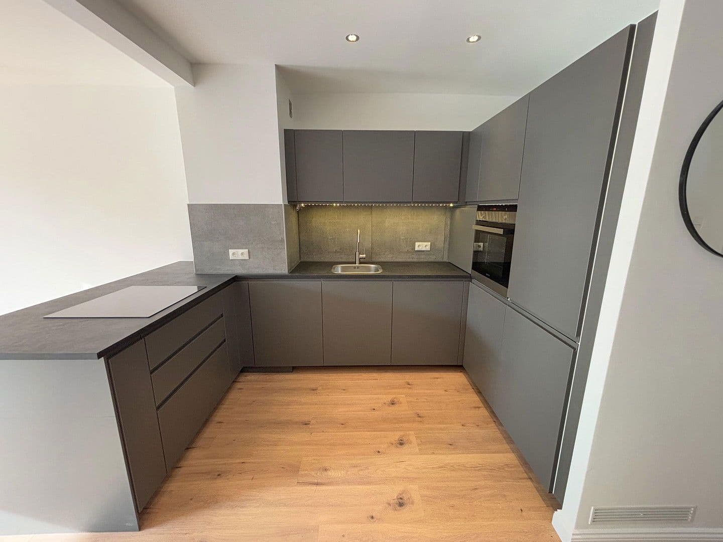 Predaj domu 105 m², pozemek 139 m², Hamburg, Hamburg Predaj domu 105 m², pozemek 139 m², Hamburg, Hamburg