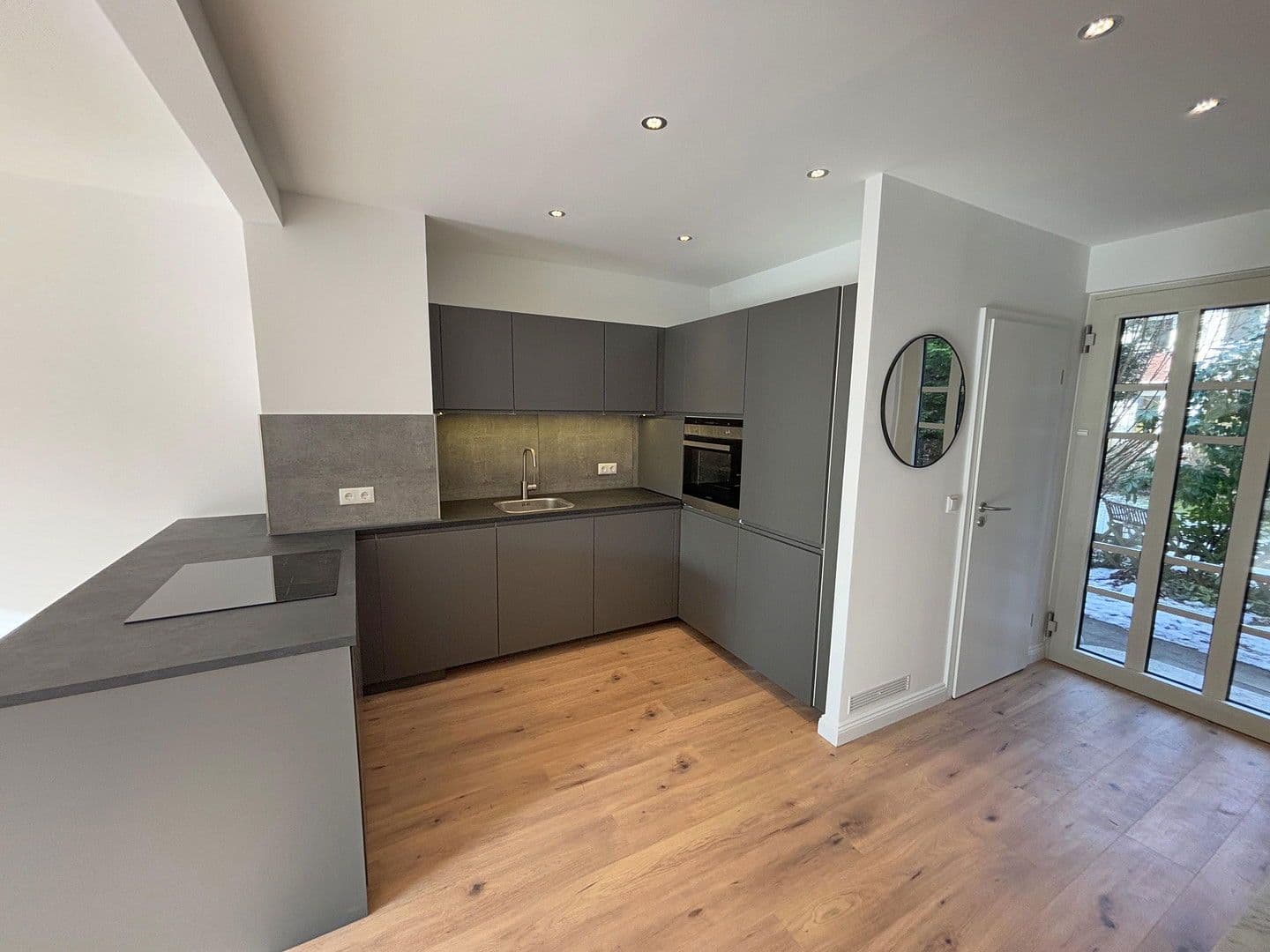 Predaj domu 105 m², pozemek 139 m², Hamburg, Hamburg Predaj domu 105 m², pozemek 139 m², Hamburg, Hamburg