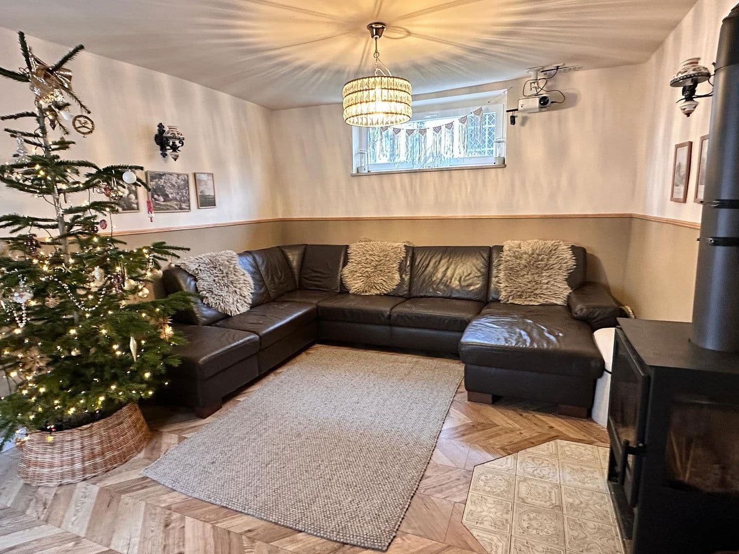 Predaj domu 176 m², pozemek 740 m², Kirchgasse, 4, Freisbach, Porýnie-Falcko Predaj domu 176 m², pozemek 740 m², Kirchgasse, 4, Freisbach, Porýnie-Falcko