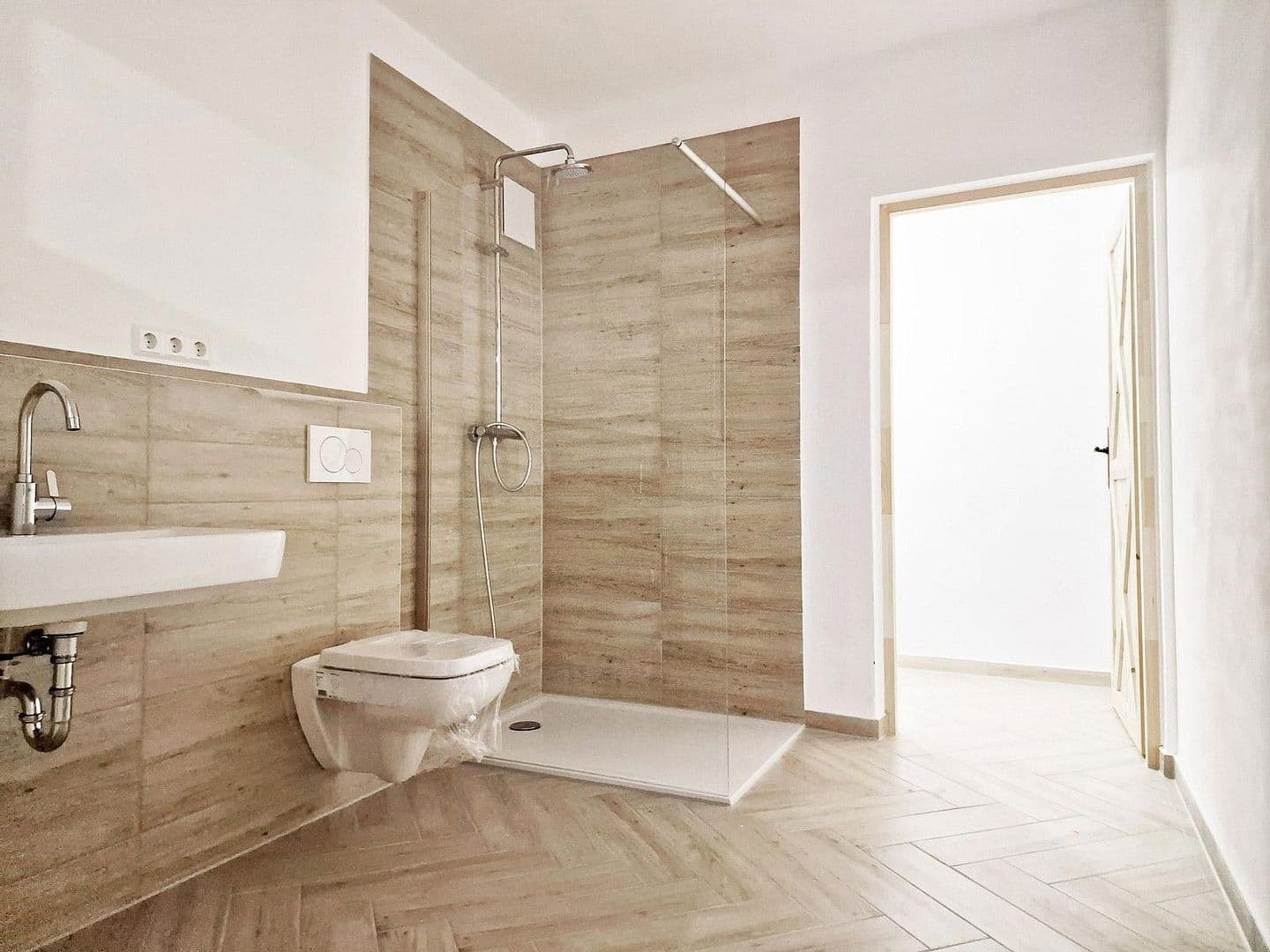 Prenájom kancelárie 128 m², Am Küsterberg 6A, Wolfsburg Ehmen, Dolné Sasko Prenájom kancelárie 128 m², Am Küsterberg 6A, Wolfsburg Ehmen, Dolné Sasko