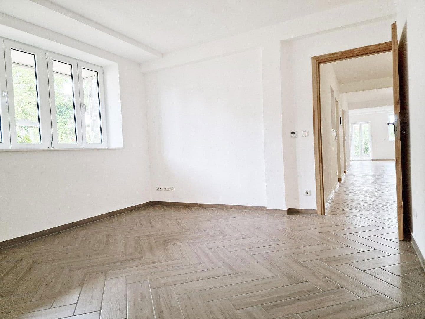 Prenájom kancelárie 128 m², Am Küsterberg 6A, Wolfsburg Ehmen, Dolné Sasko Prenájom kancelárie 128 m², Am Küsterberg 6A, Wolfsburg Ehmen, Dolné Sasko