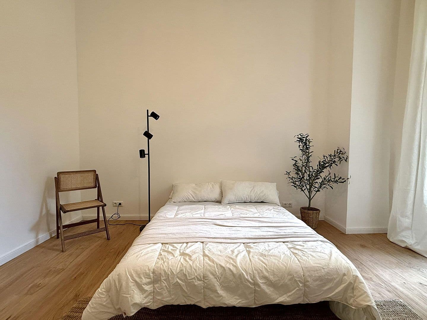 Predaj bytu 1-izbový 27 m², Berlin, Berlín Predaj bytu 1-izbový 27 m², Berlin, Berlín