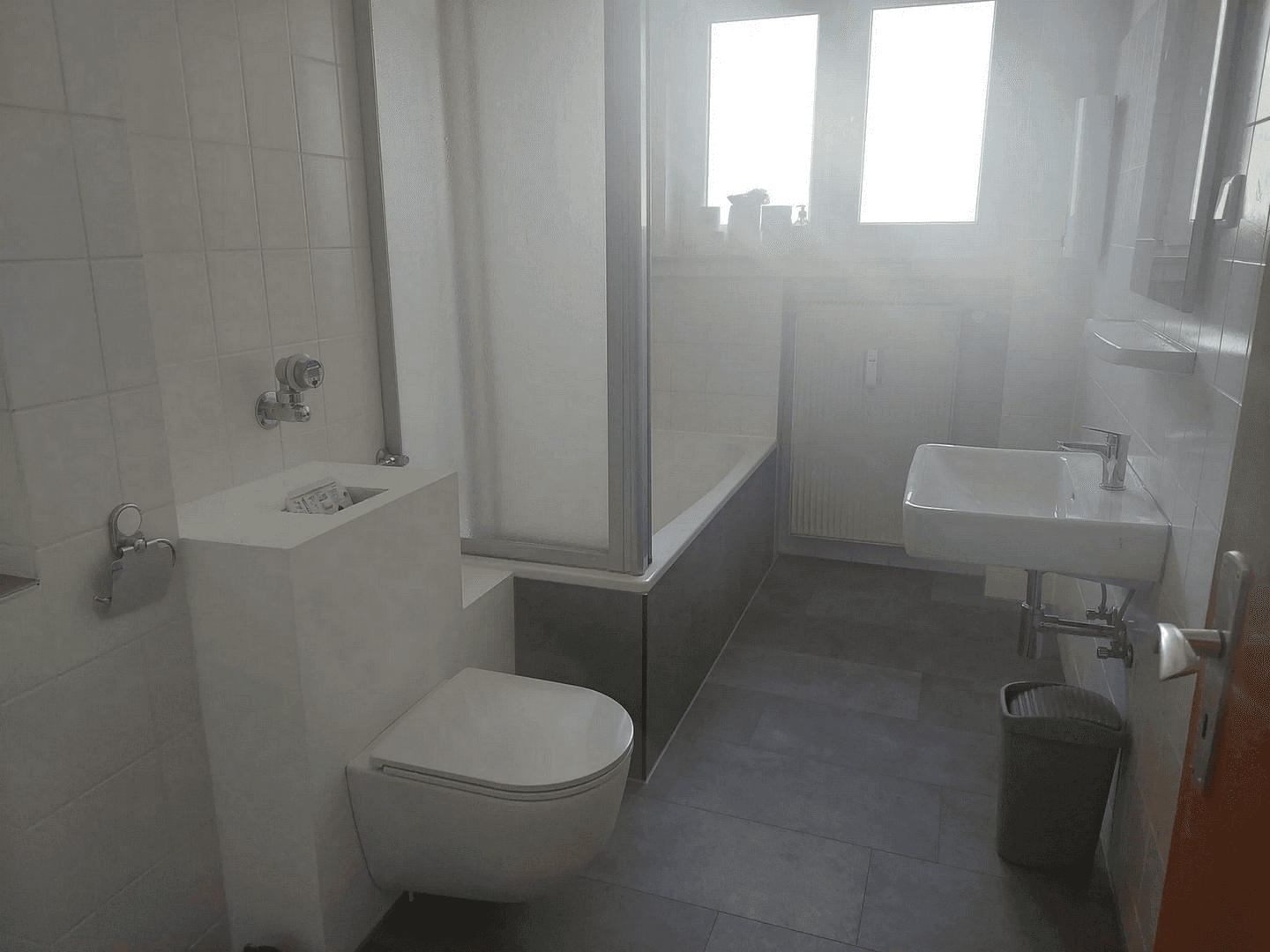 Prenájom bytu 2-izbový 66 m², Leverkusen, Severné Porýnie - Westfálsko Prenájom bytu 2-izbový 66 m², Leverkusen, Severné Porýnie - Westfálsko