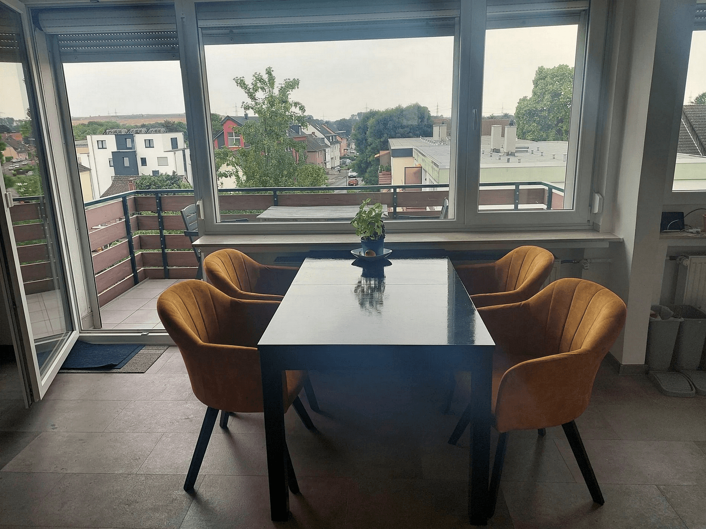 Prenájom bytu 2-izbový 66 m², Leverkusen, Severné Porýnie - Westfálsko Prenájom bytu 2-izbový 66 m², Leverkusen, Severné Porýnie - Westfálsko