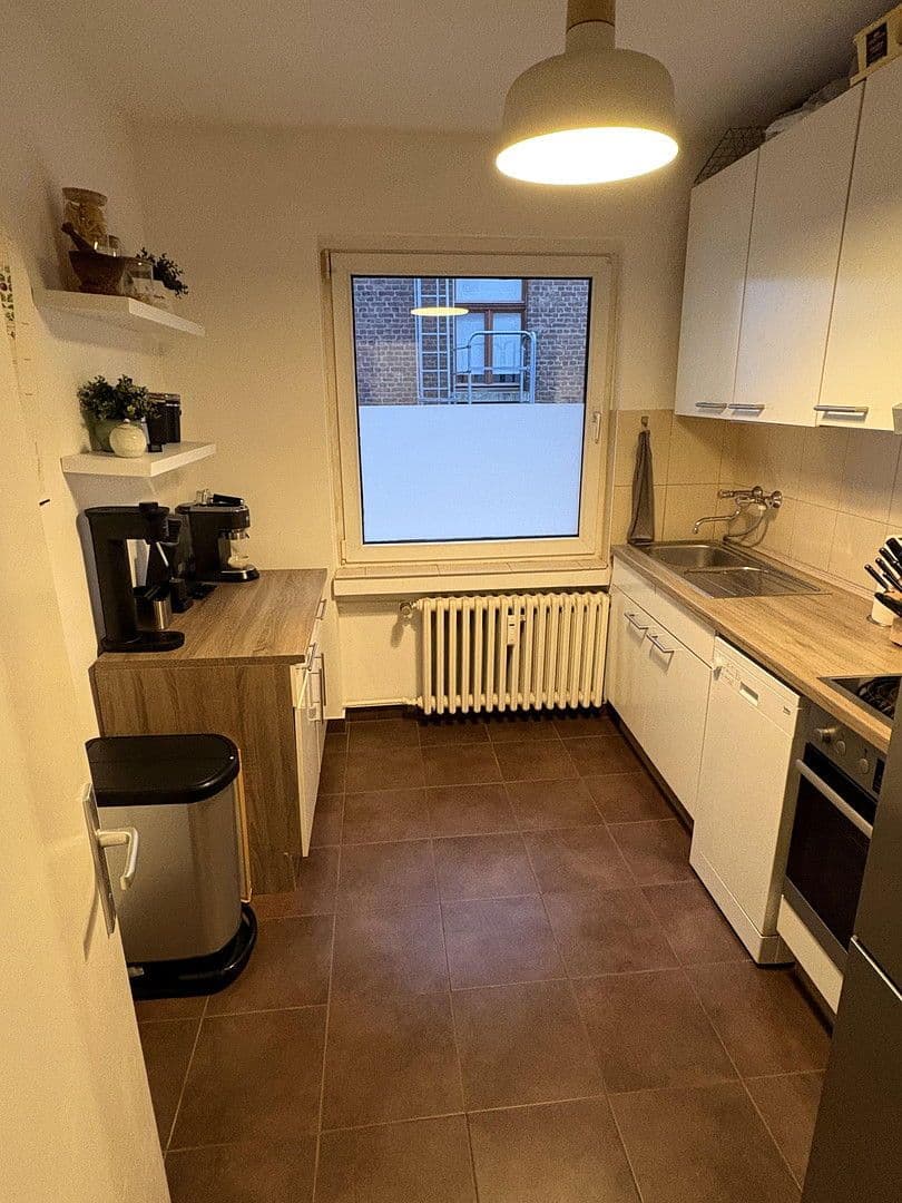 Prenájom bytu 3-izbový 68 m², Lothringer STraße 45, Köln, Severné Porýnie - Westfálsko Prenájom bytu 3-izbový 68 m², Lothringer STraße 45, Köln, Severné Porýnie - Westfálsko