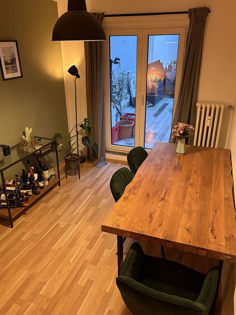 Prenájom bytu 3-izbový 68 m², Lothringer STraße 45, Köln, Severné Porýnie - Westfálsko Prenájom bytu 3-izbový 68 m², Lothringer STraße 45, Köln, Severné Porýnie - Westfálsko