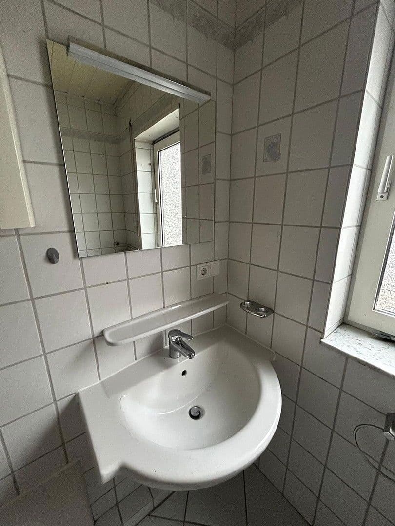 Prenájom bytu 4-izbový 105 m², Brakerstr. 17, Bielefeld, Severné Porýnie - Westfálsko Prenájom bytu 4-izbový 105 m², Brakerstr. 17, Bielefeld, Severné Porýnie - Westfálsko