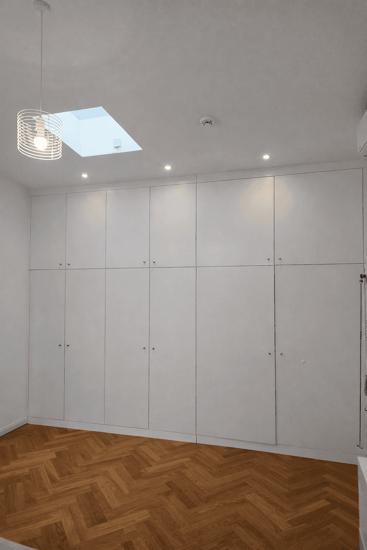 Prenájom bytu 4-izbový 122 m², Berlin, Berlín Prenájom bytu 4-izbový 122 m², Berlin, Berlín