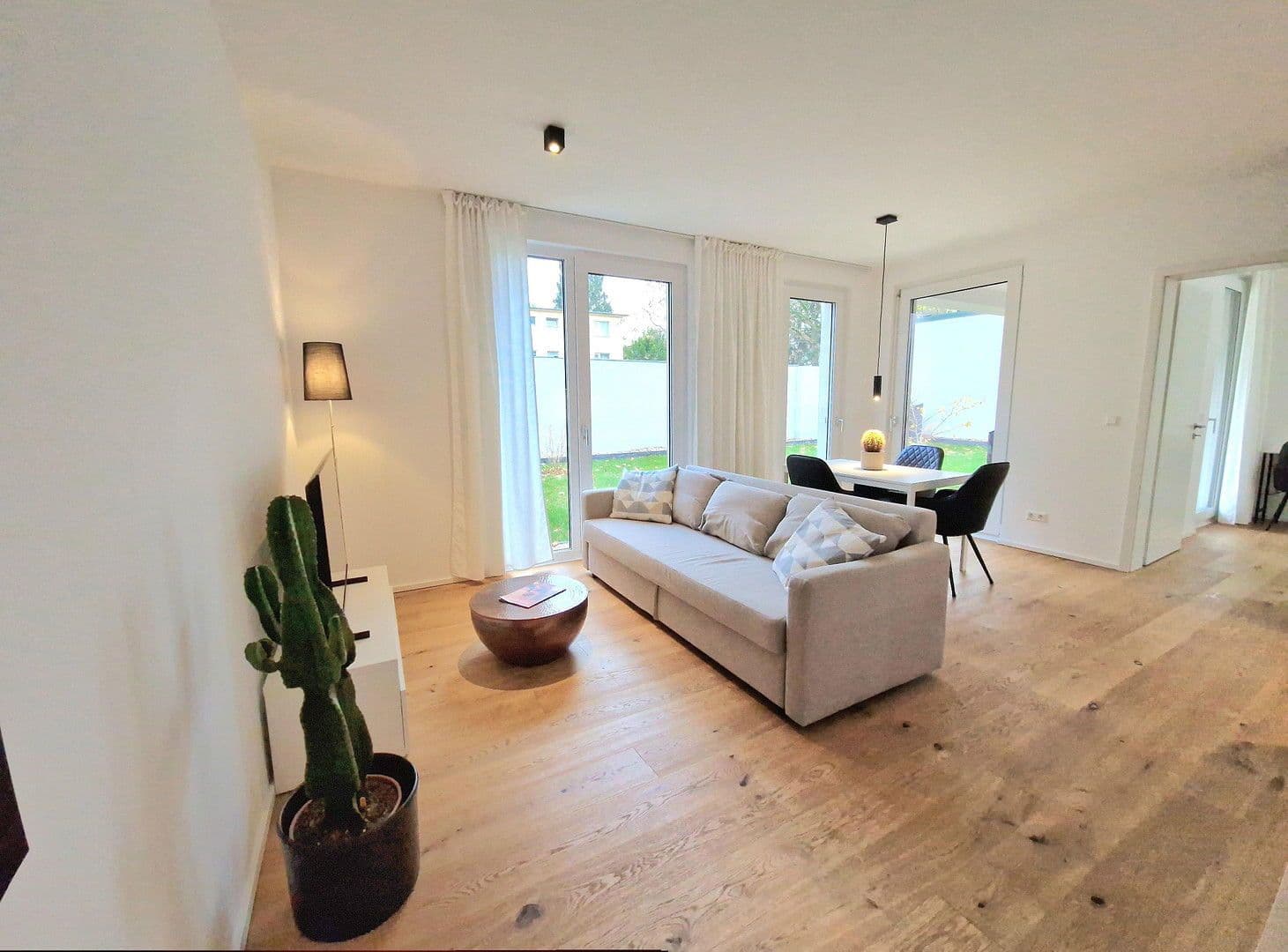 Prenájom bytu 2-izbový 56 m², Kurfürstenstr. 12, Berlin, Berlín Prenájom bytu 2-izbový 56 m², Kurfürstenstr. 12, Berlin, Berlín