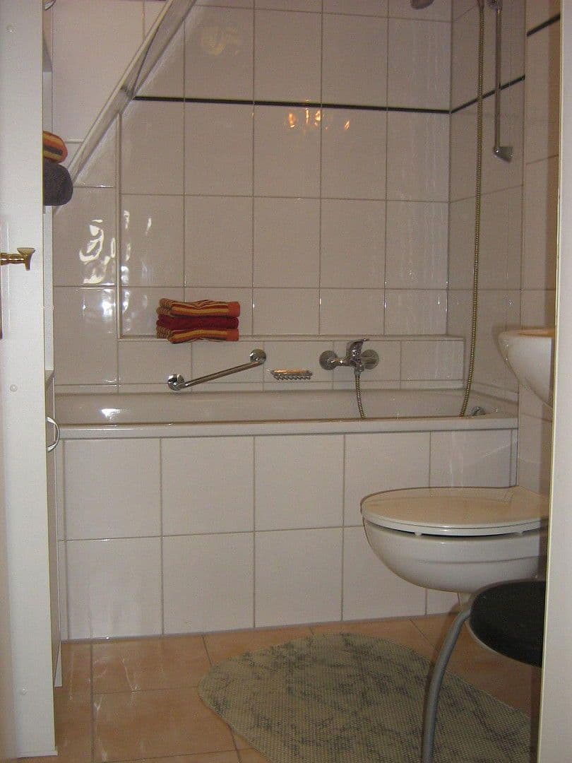 Prenájom bytu 2-izbový 46 m², Augsburg, Bavorsko Prenájom bytu 2-izbový 46 m², Augsburg, Bavorsko