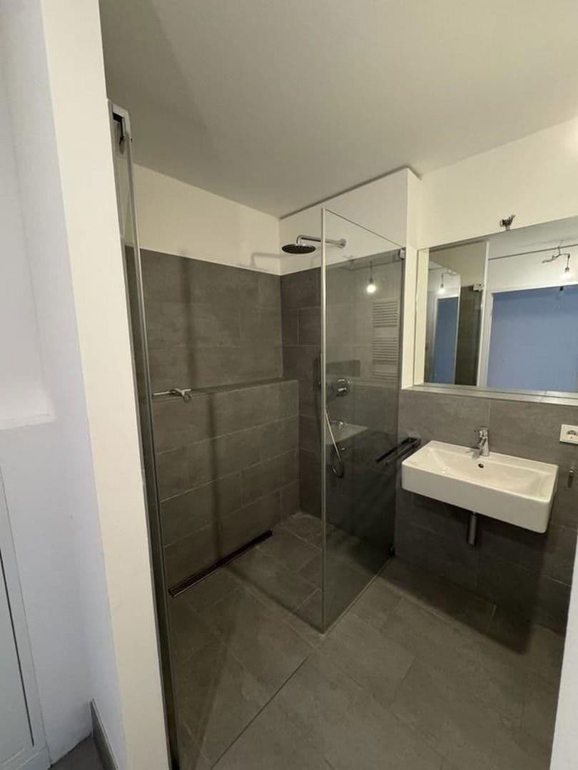 Prenájom bytu 1-izbový 29 m², München, Bavorsko Prenájom bytu 1-izbový 29 m², München, Bavorsko