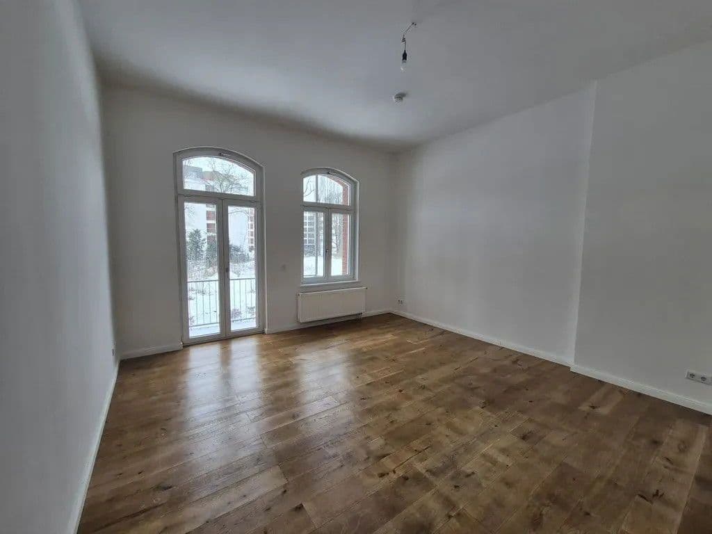 Prenájom bytu 1-izbový 32 m², Iranische Str. 3, Berlin, Berlín Prenájom bytu 1-izbový 32 m², Iranische Str. 3, Berlin, Berlín