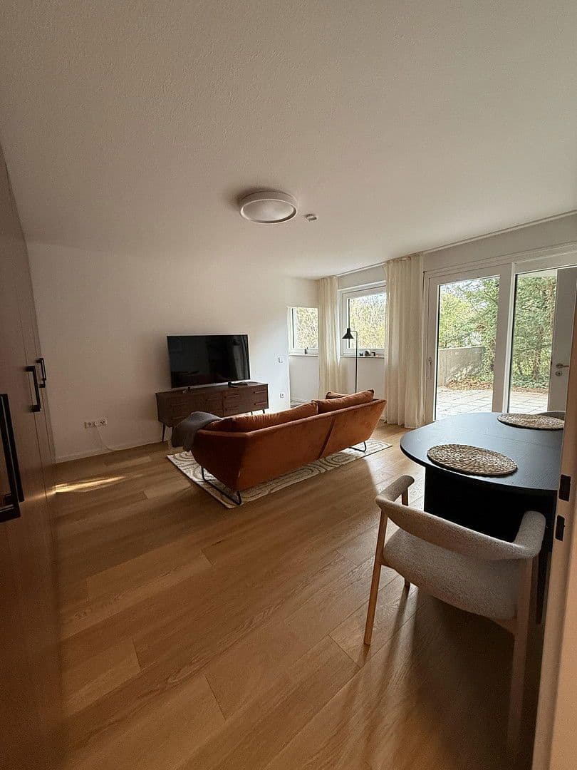 Prenájom bytu 2-izbový 50 m², Johann-Fichte-Str.11, München, Bavorsko Prenájom bytu 2-izbový 50 m², Johann-Fichte-Str.11, München, Bavorsko