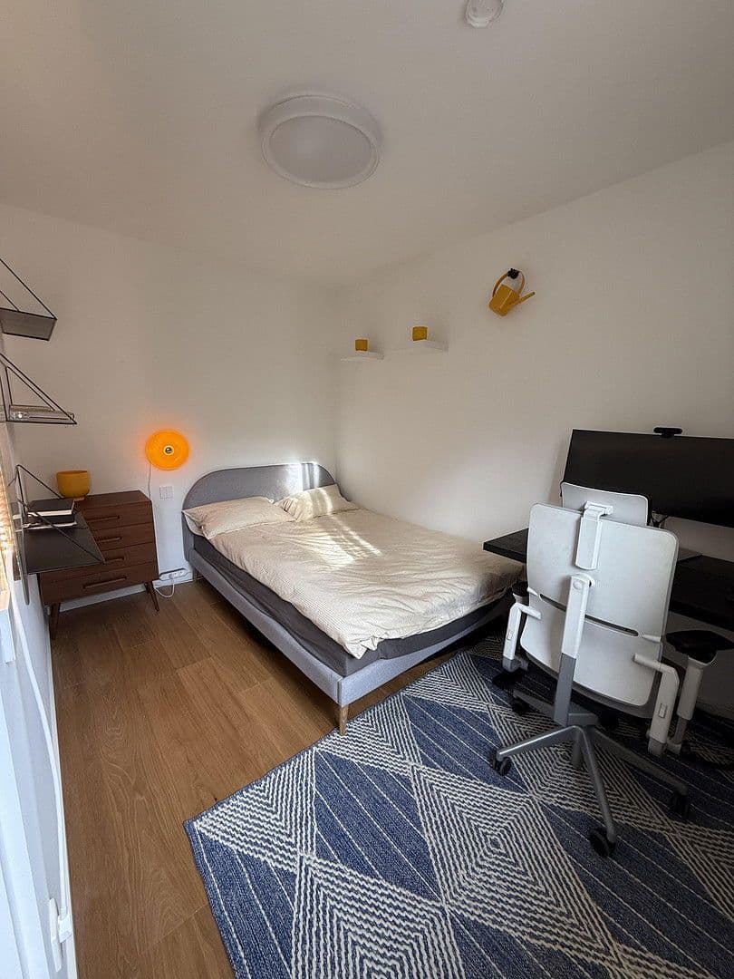 Prenájom bytu 2-izbový 50 m², Johann-Fichte-Str.11, München, Bavorsko Prenájom bytu 2-izbový 50 m², Johann-Fichte-Str.11, München, Bavorsko