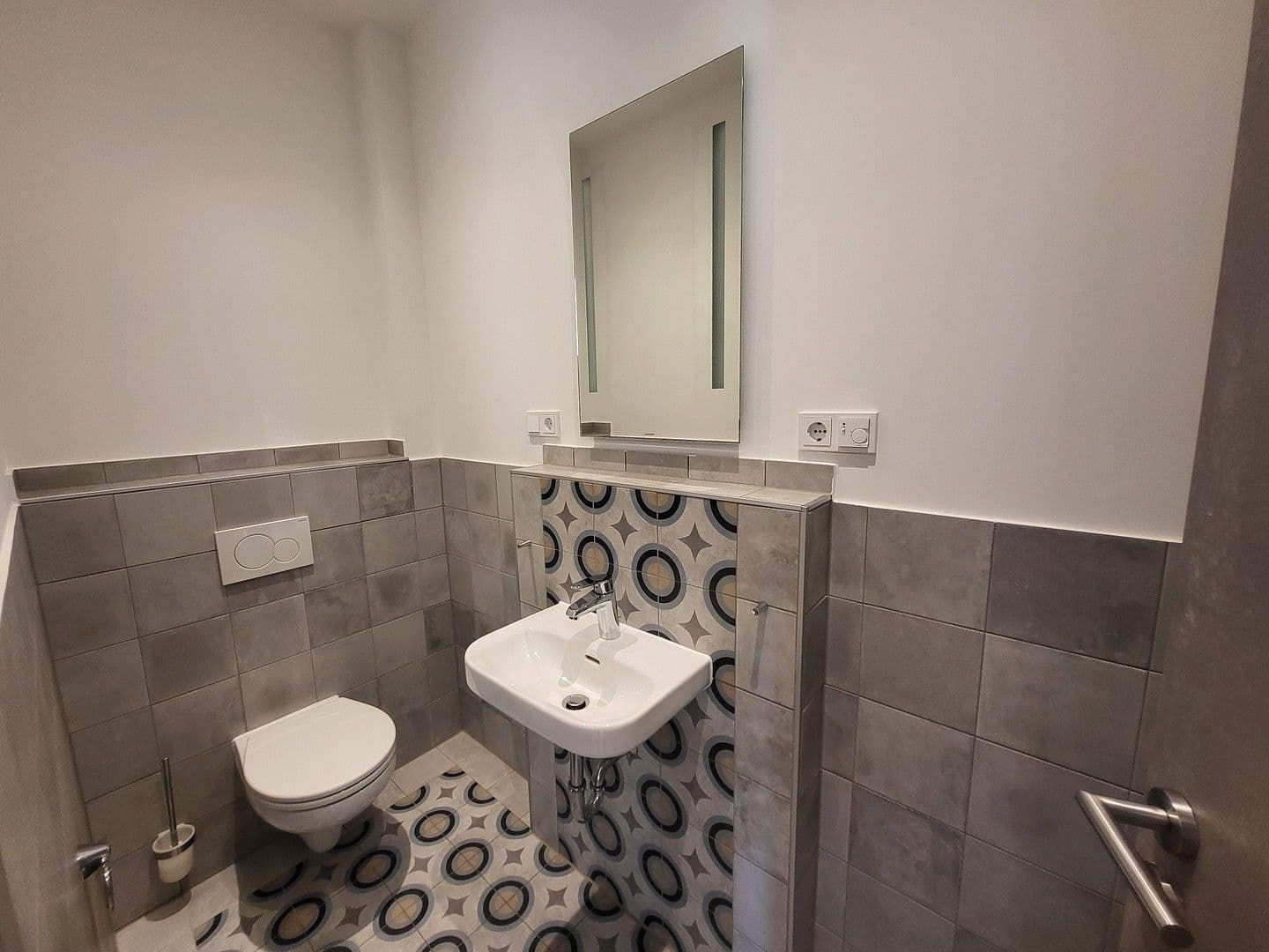 Prenájom bytu 4-izbový 136 m², Kehrstraße 8b, Göttingen, Dolné Sasko Prenájom bytu 4-izbový 136 m², Kehrstraße 8b, Göttingen, Dolné Sasko