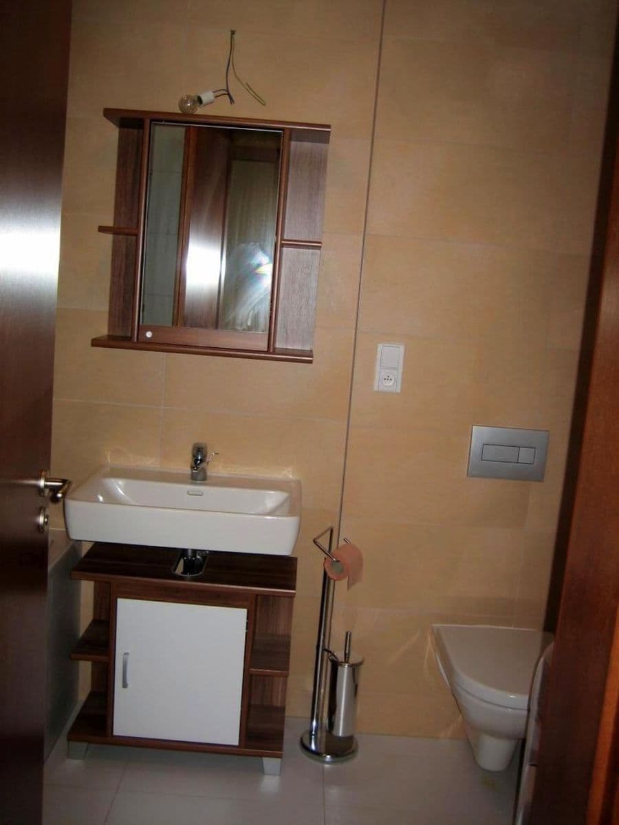 Prenájom bytu 2-izbový 56 m², Jeremiášova, Praha, Praha Prenájom bytu 2-izbový 56 m², Jeremiášova, Praha, Praha