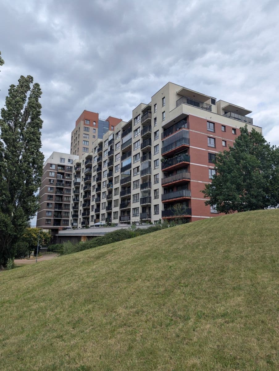 Prenájom bytu 2-izbový 56 m², Jeremiášova, Praha, Praha Prenájom bytu 2-izbový 56 m², Jeremiášova, Praha, Praha