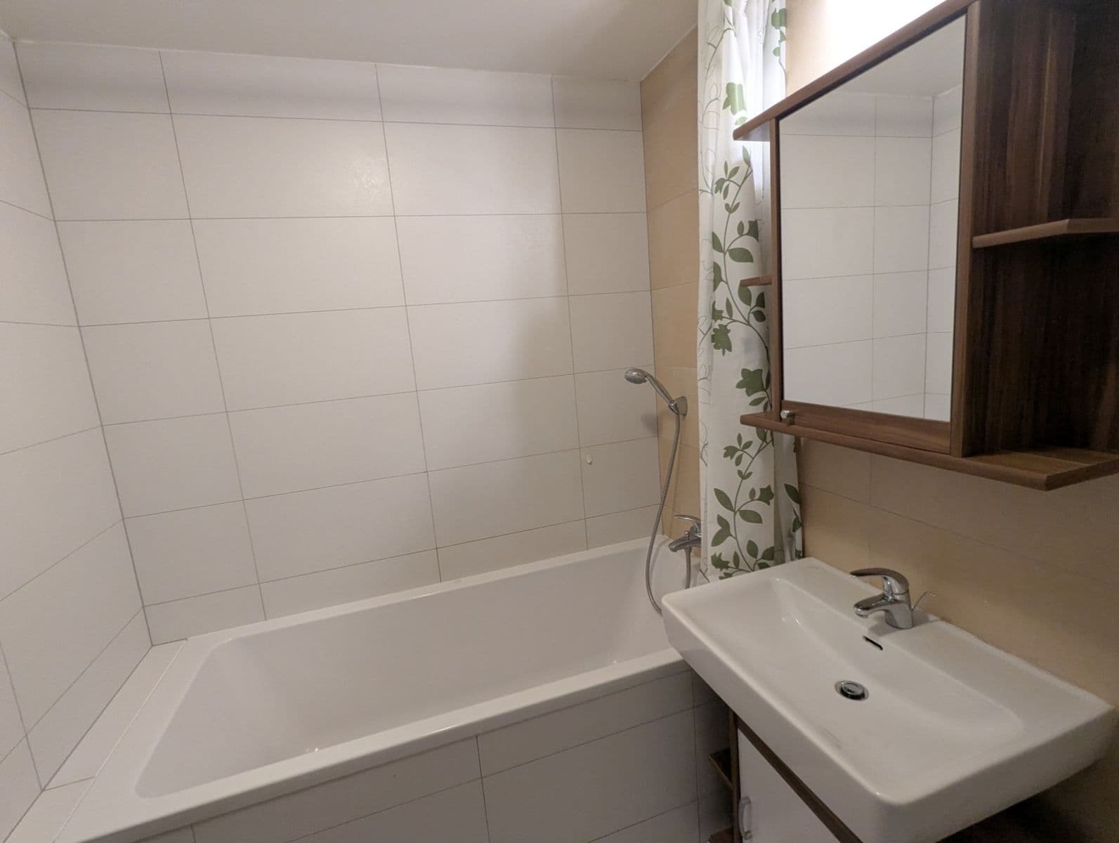 Prenájom bytu 2-izbový 56 m², Jeremiášova, Praha, Praha Prenájom bytu 2-izbový 56 m², Jeremiášova, Praha, Praha