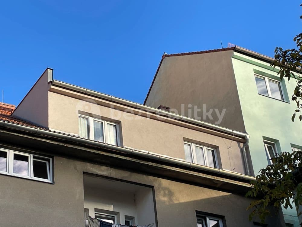 Prenájom bytu 1-izbový 37 m², Jiraskova, Tábor, Jihočeský kraj Prenájom bytu 1-izbový 37 m², Jiraskova, Tábor, Jihočeský kraj