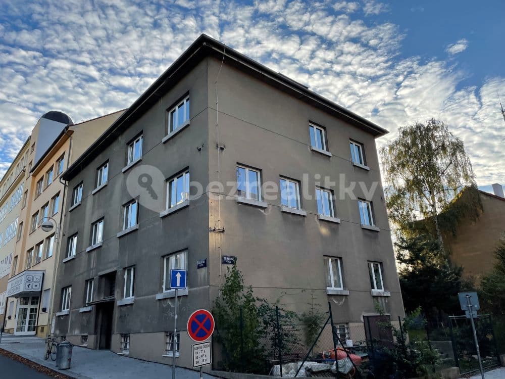 Prenájom bytu 1-izbový 37 m², Jiraskova, Tábor, Jihočeský kraj Prenájom bytu 1-izbový 37 m², Jiraskova, Tábor, Jihočeský kraj