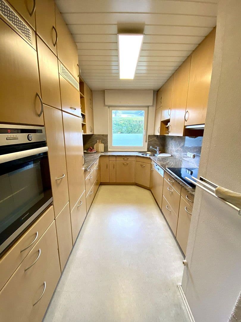 Predaj domu 205 m², pozemek 560 m², Haselweg 3, Jestetten, Bádensko-Wurttembersko Predaj domu 205 m², pozemek 560 m², Haselweg 3, Jestetten, Bádensko-Wurttembersko