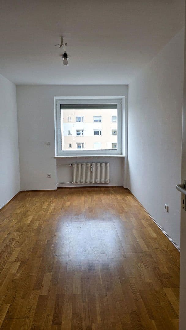 Prenájom bytu 3-izbový 73 m², Linus-Funke-Weg 4, München, Bavorsko Prenájom bytu 3-izbový 73 m², Linus-Funke-Weg 4, München, Bavorsko