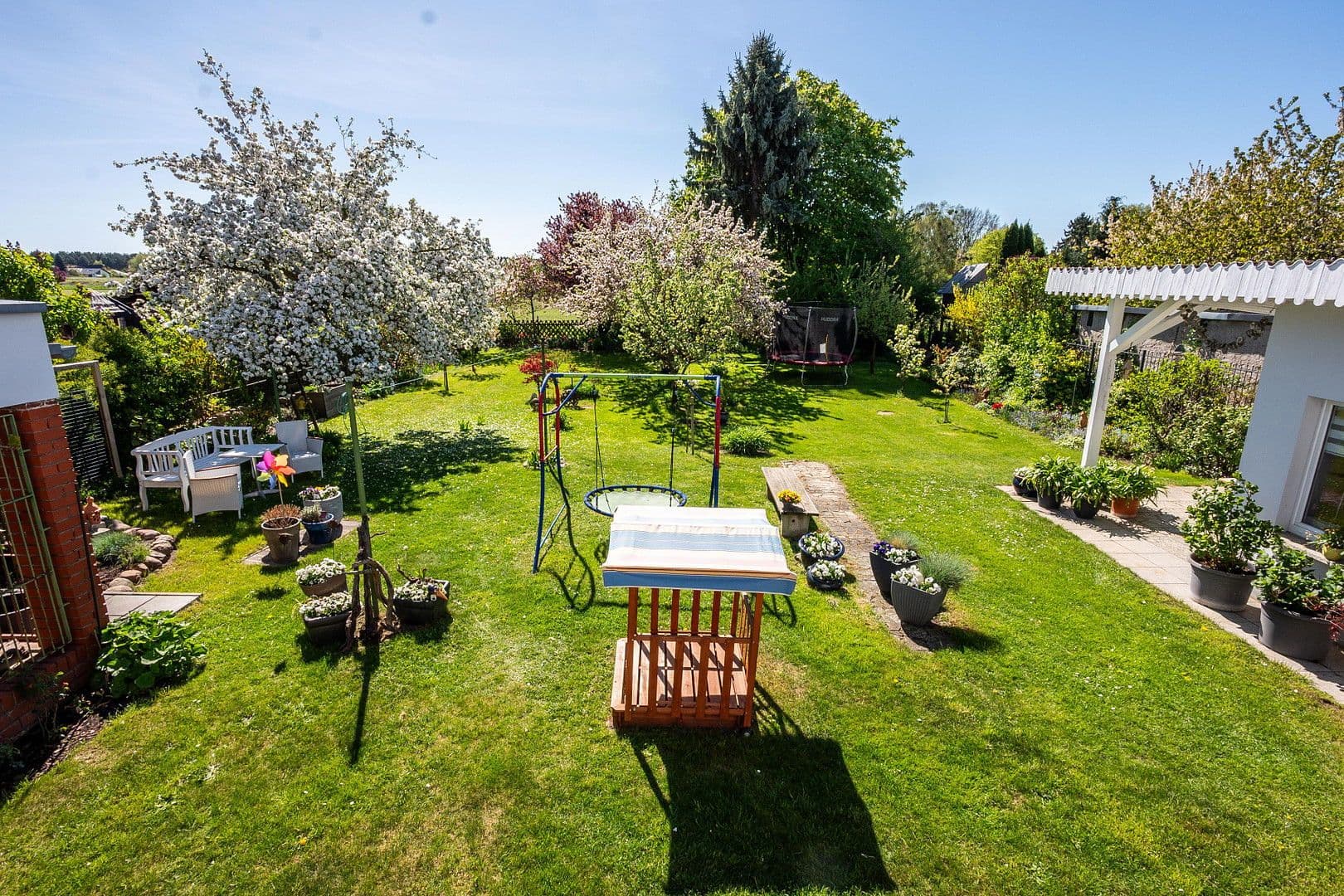 Predaj domu 145 m², pozemek 987 m², Stralsunder Straße 18, Ueckermünde, Meklenbursko-Predpomoransko Predaj domu 145 m², pozemek 987 m², Stralsunder Straße 18, Ueckermünde, Meklenbursko-Predpomoransko