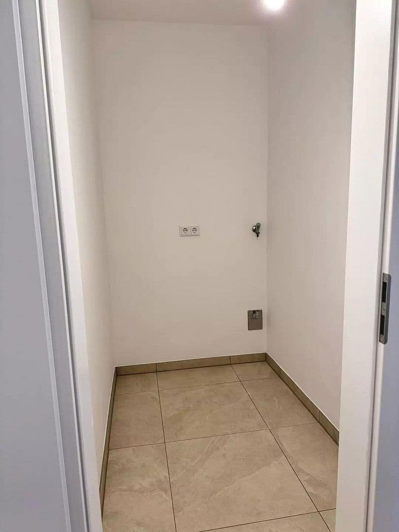 Prenájom bytu 3-izbový 113 m², Frauenschulstr. 42a, Miesbach, Bavorsko Prenájom bytu 3-izbový 113 m², Frauenschulstr. 42a, Miesbach, Bavorsko