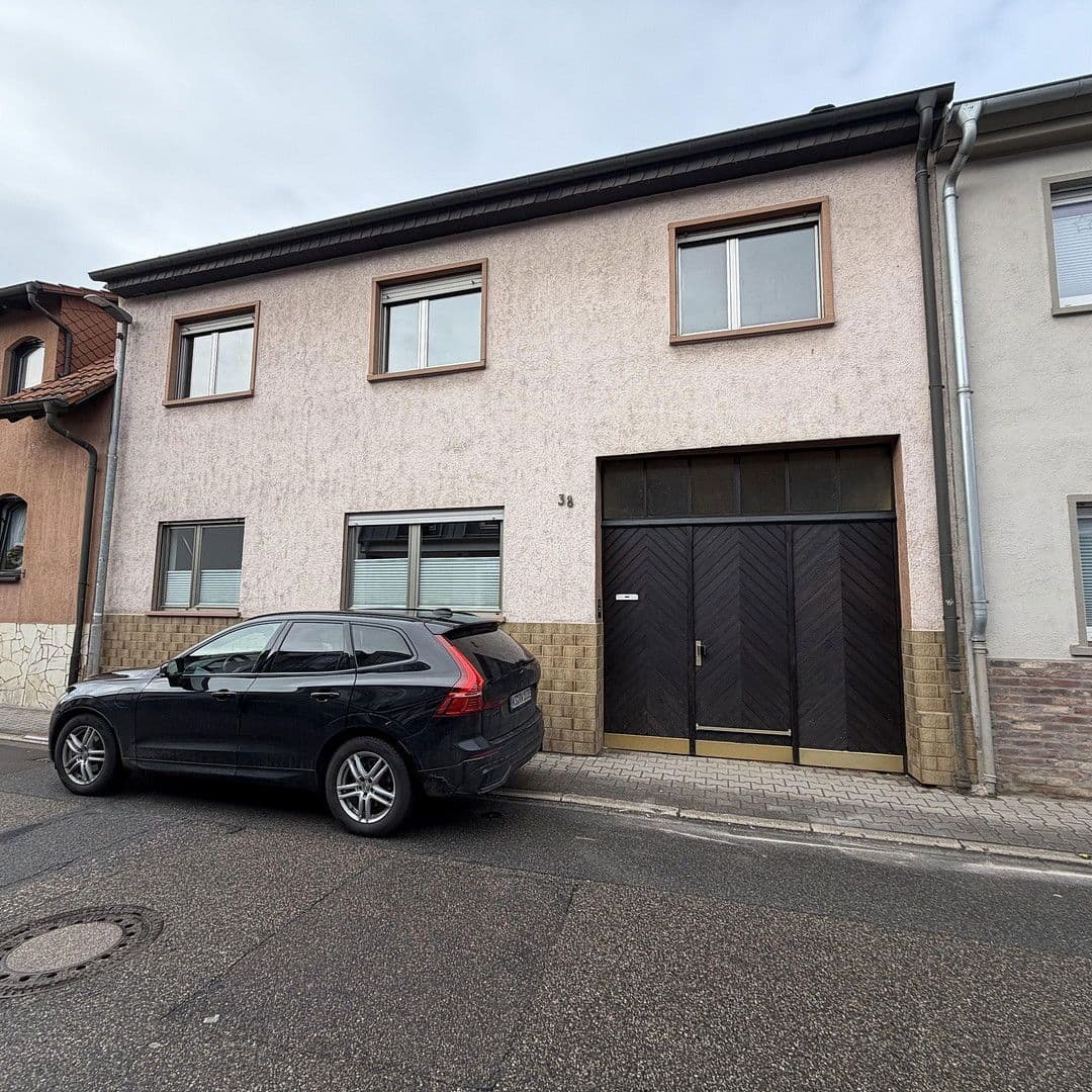 Prenájom domu 175 m², pozemek 400 m², Plankstadt, Bádensko-Wurttembersko Prenájom domu 175 m², pozemek 400 m², Plankstadt, Bádensko-Wurttembersko