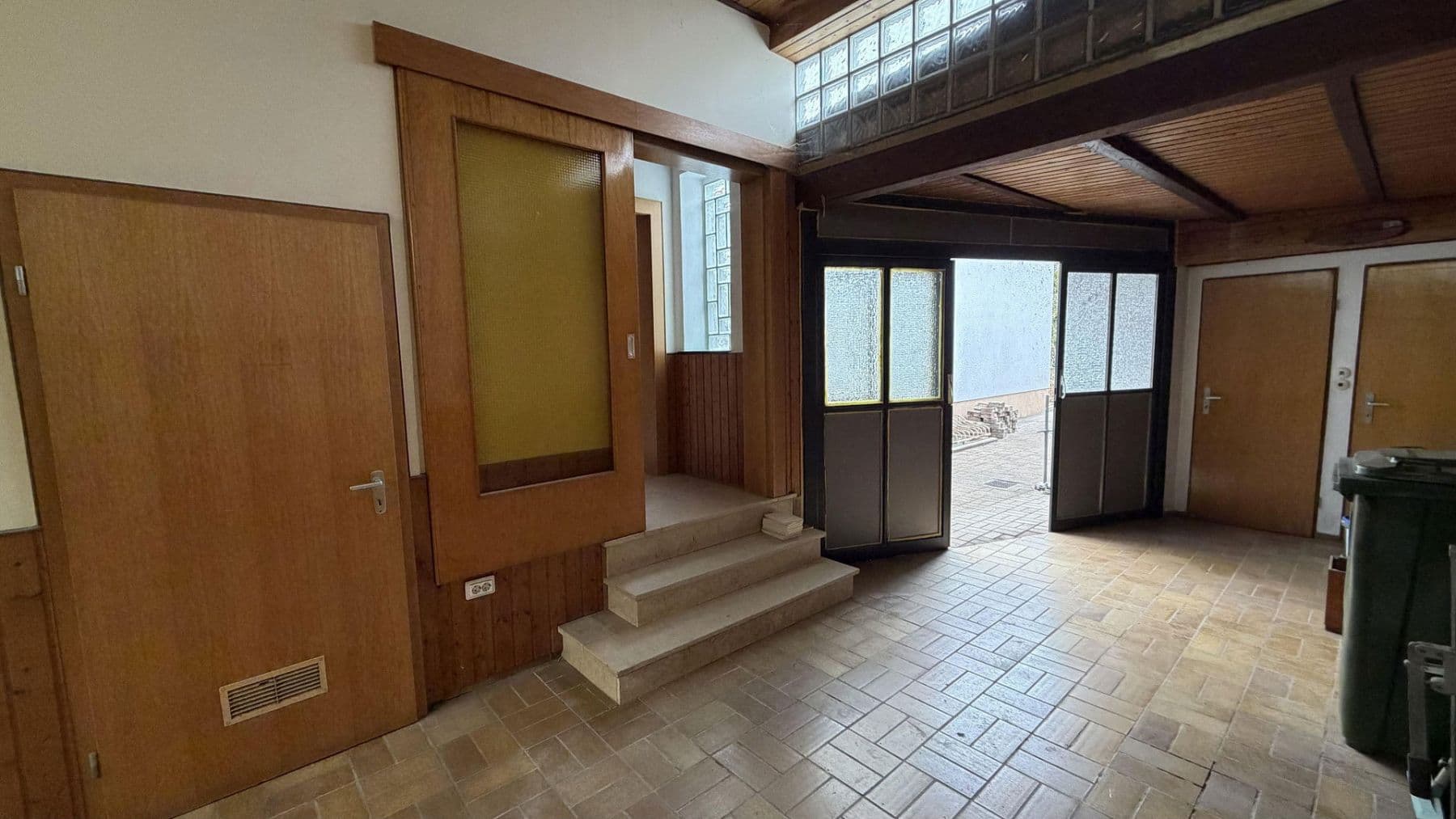 Prenájom domu 175 m², pozemek 400 m², Plankstadt, Bádensko-Wurttembersko Prenájom domu 175 m², pozemek 400 m², Plankstadt, Bádensko-Wurttembersko