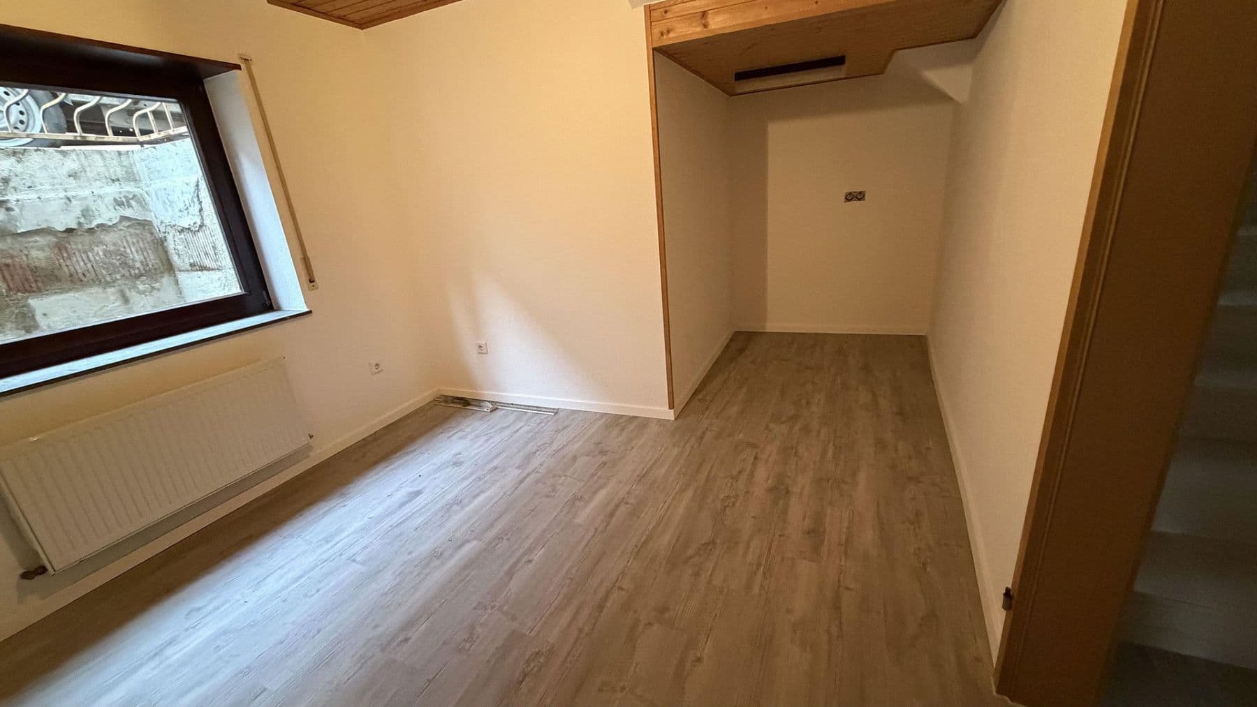 Prenájom domu 175 m², pozemek 400 m², Plankstadt, Bádensko-Wurttembersko Prenájom domu 175 m², pozemek 400 m², Plankstadt, Bádensko-Wurttembersko