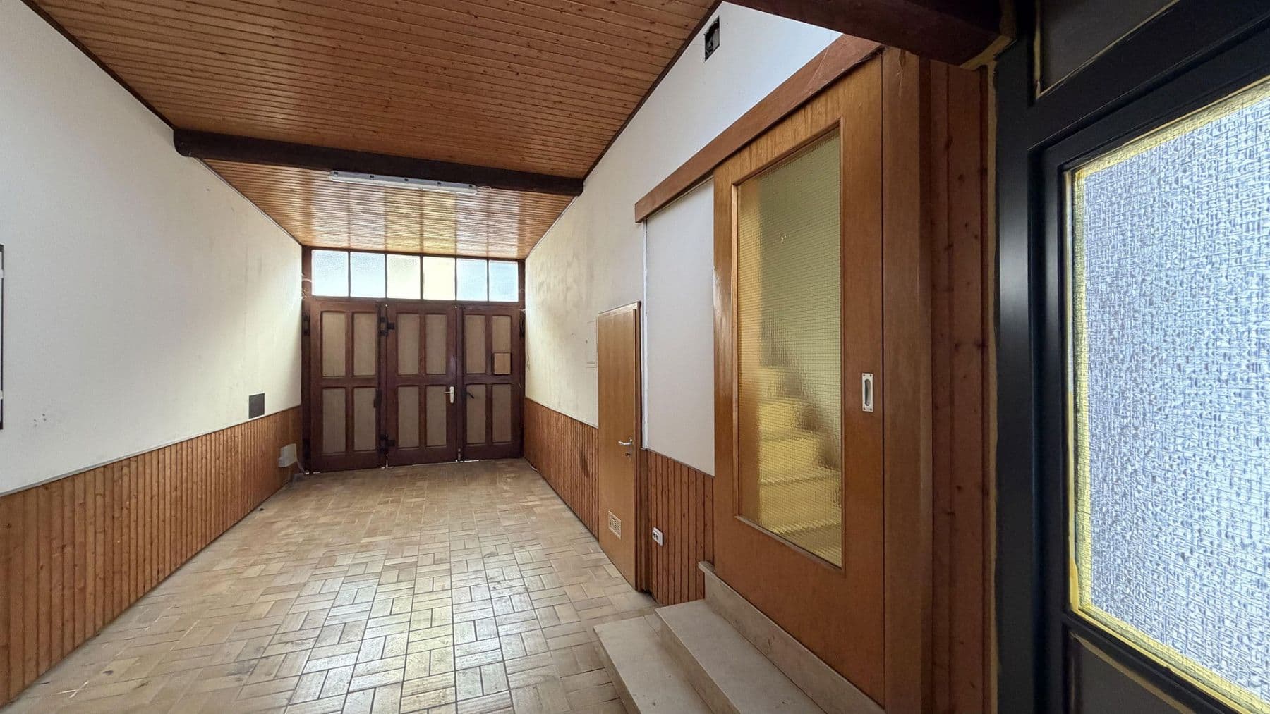 Prenájom domu 175 m², pozemek 400 m², Plankstadt, Bádensko-Wurttembersko Prenájom domu 175 m², pozemek 400 m², Plankstadt, Bádensko-Wurttembersko