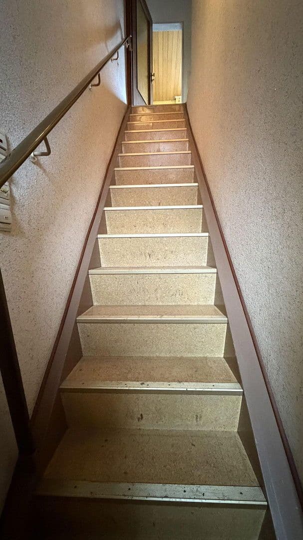 Prenájom domu 175 m², pozemek 400 m², Plankstadt, Bádensko-Wurttembersko Prenájom domu 175 m², pozemek 400 m², Plankstadt, Bádensko-Wurttembersko