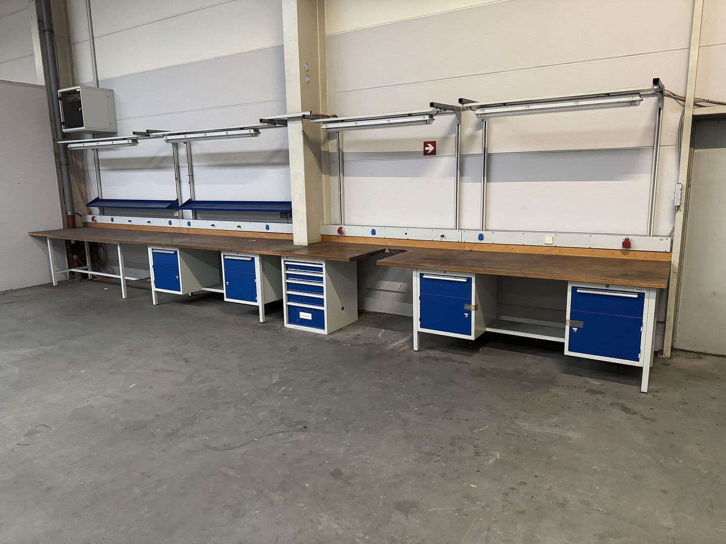 Prenájom nebytového priestoru 1.150 m², Bietigheim-Bissingen, Bádensko-Wurttembersko Prenájom nebytového priestoru 1.150 m², Bietigheim-Bissingen, Bádensko-Wurttembersko