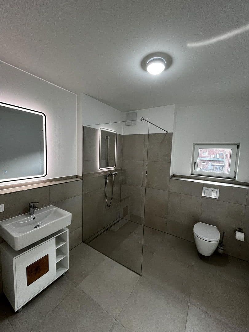 Prenájom bytu 2-izbový 67 m², Frechen, Severné Porýnie - Westfálsko Prenájom bytu 2-izbový 67 m², Frechen, Severné Porýnie - Westfálsko