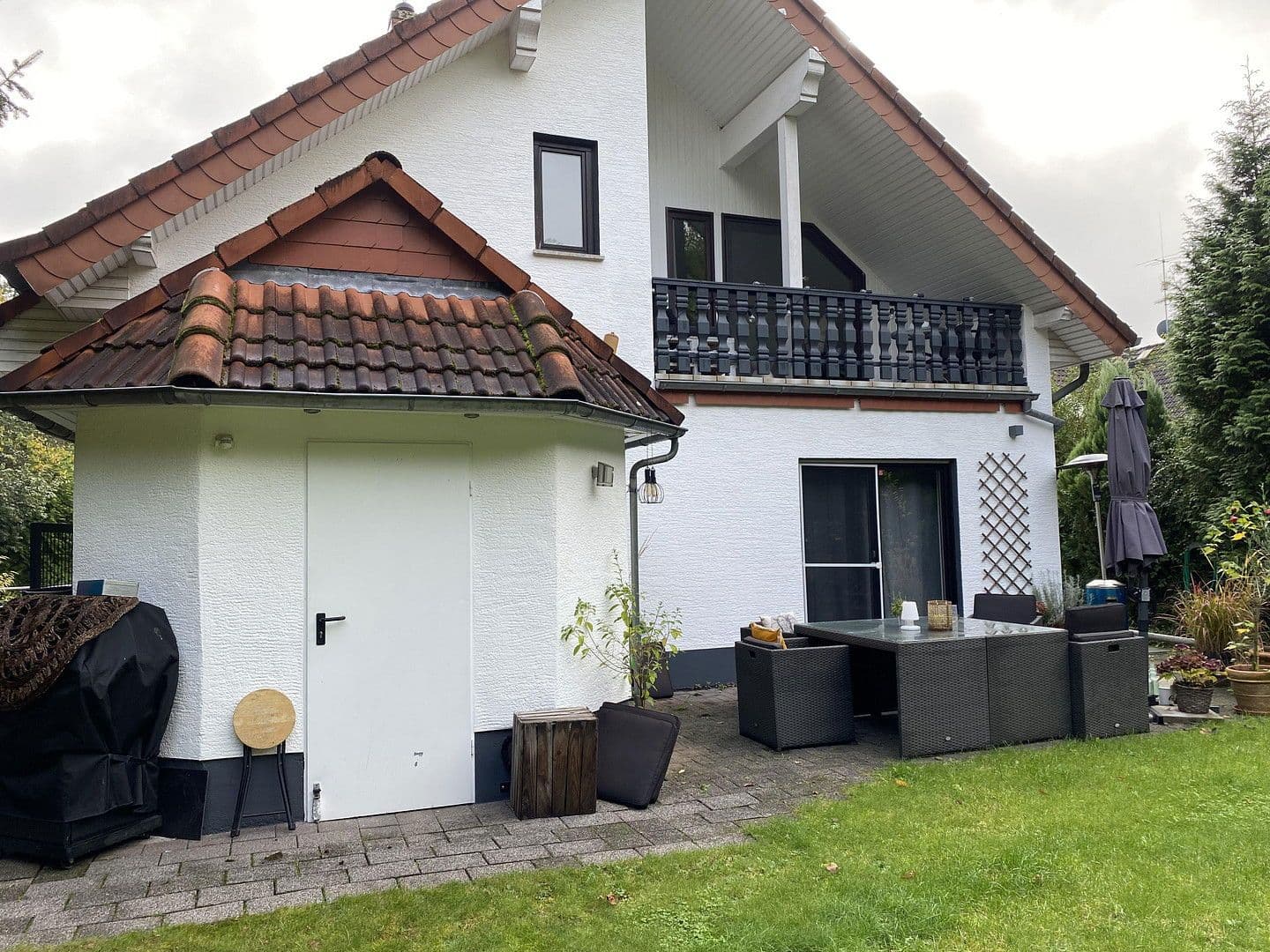 Predaj domu 250 m², pozemek 1.062 m², Rösrath, Severné Porýnie - Westfálsko Predaj domu 250 m², pozemek 1.062 m², Rösrath, Severné Porýnie - Westfálsko