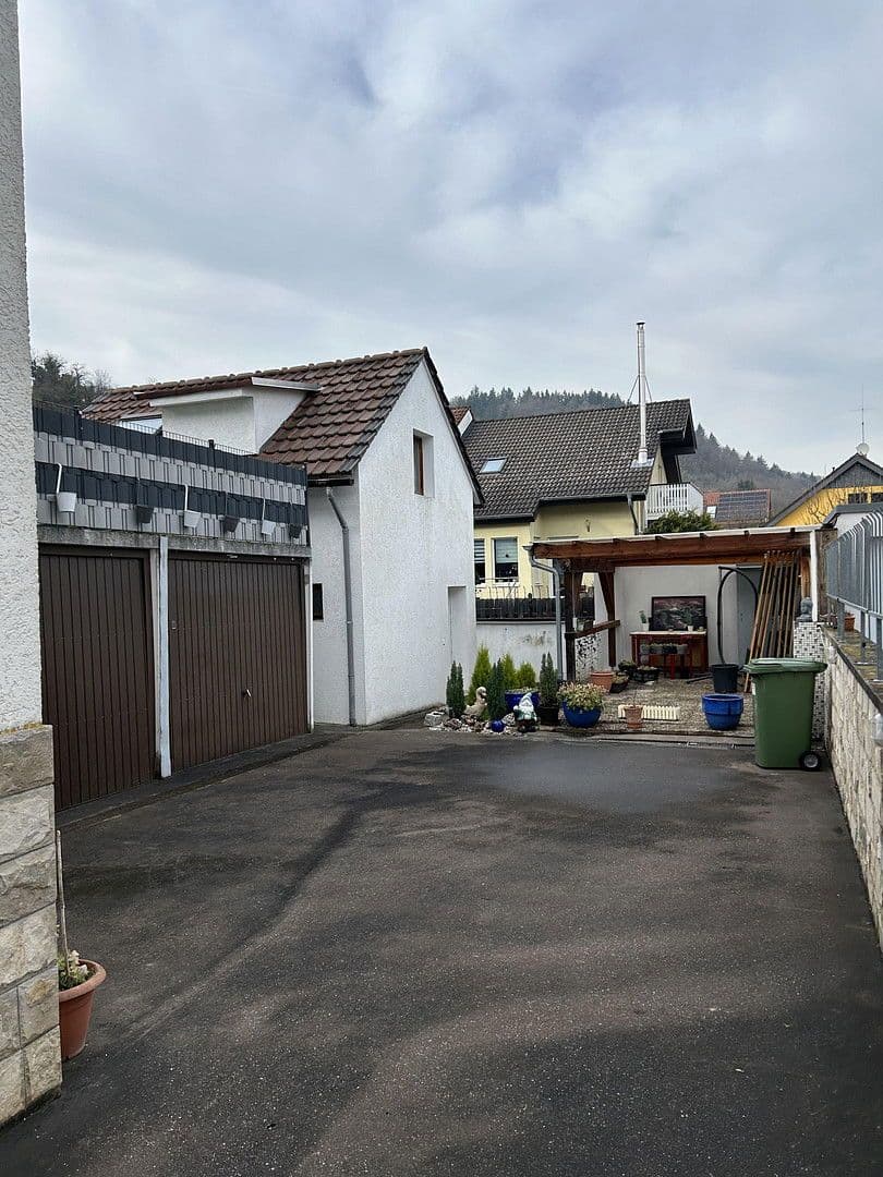 Predaj domu 212 m², pozemek 340 m², Pfinztal, Bádensko-Wurttembersko Predaj domu 212 m², pozemek 340 m², Pfinztal, Bádensko-Wurttembersko