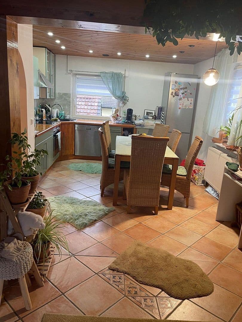 Predaj domu 212 m², pozemek 340 m², Pfinztal, Bádensko-Wurttembersko Predaj domu 212 m², pozemek 340 m², Pfinztal, Bádensko-Wurttembersko