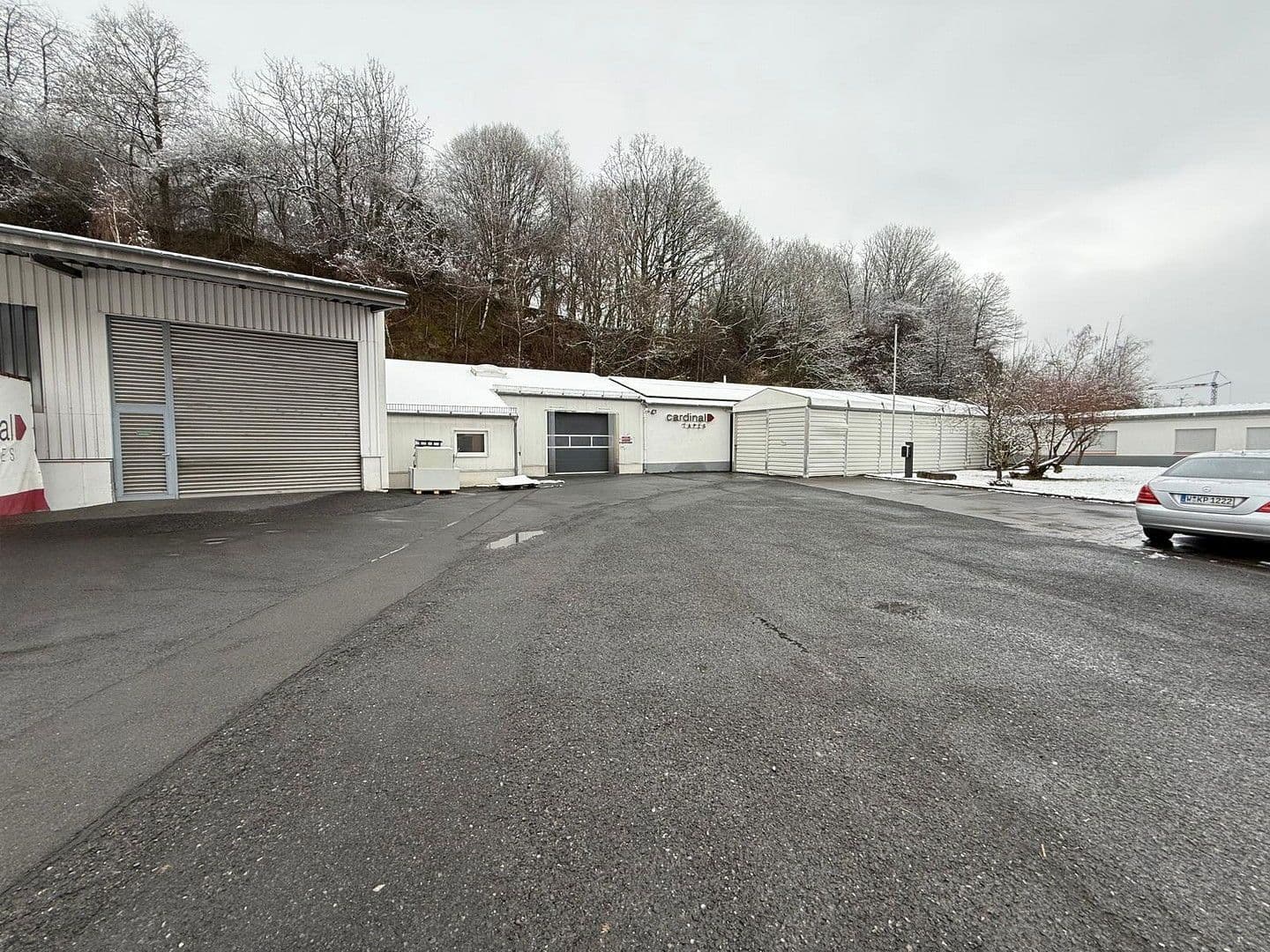 Prenájom nebytového priestoru 4.000 m², Beule 74, Wuppertal, Severné Porýnie - Westfálsko Prenájom nebytového priestoru 4.000 m², Beule 74, Wuppertal, Severné Porýnie - Westfálsko