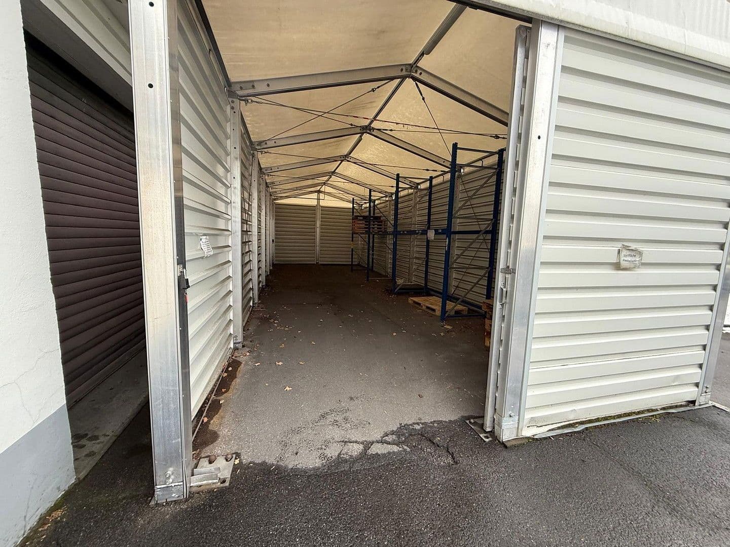 Prenájom nebytového priestoru 4.000 m², Beule 74, Wuppertal, Severné Porýnie - Westfálsko Prenájom nebytového priestoru 4.000 m², Beule 74, Wuppertal, Severné Porýnie - Westfálsko