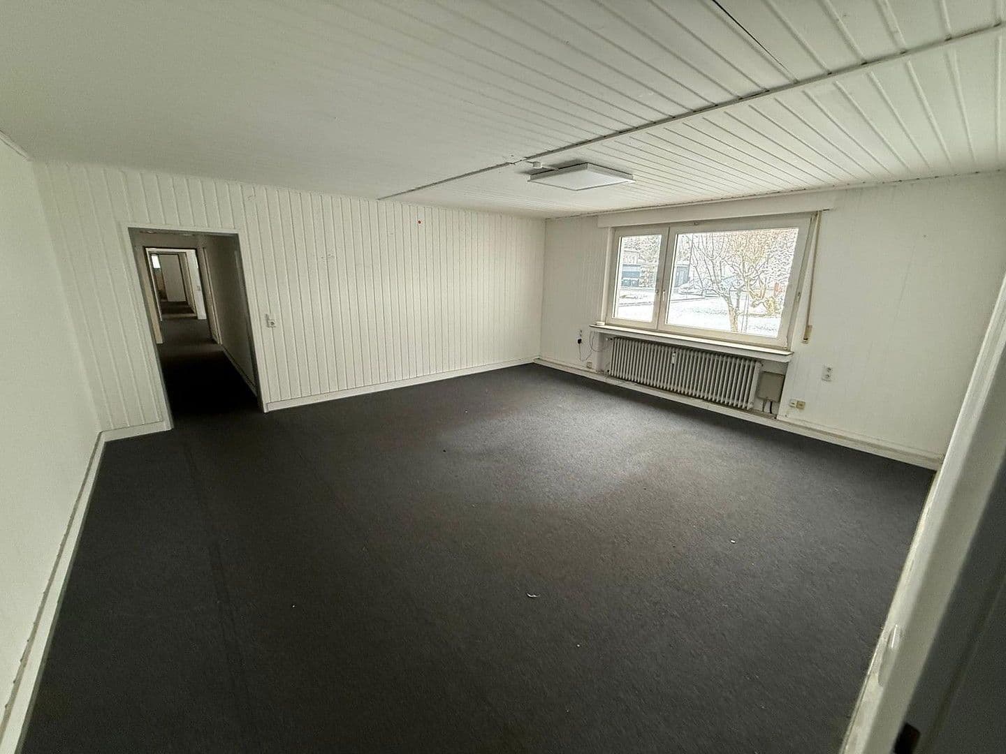 Prenájom nebytového priestoru 4.000 m², Beule 74, Wuppertal, Severné Porýnie - Westfálsko Prenájom nebytového priestoru 4.000 m², Beule 74, Wuppertal, Severné Porýnie - Westfálsko