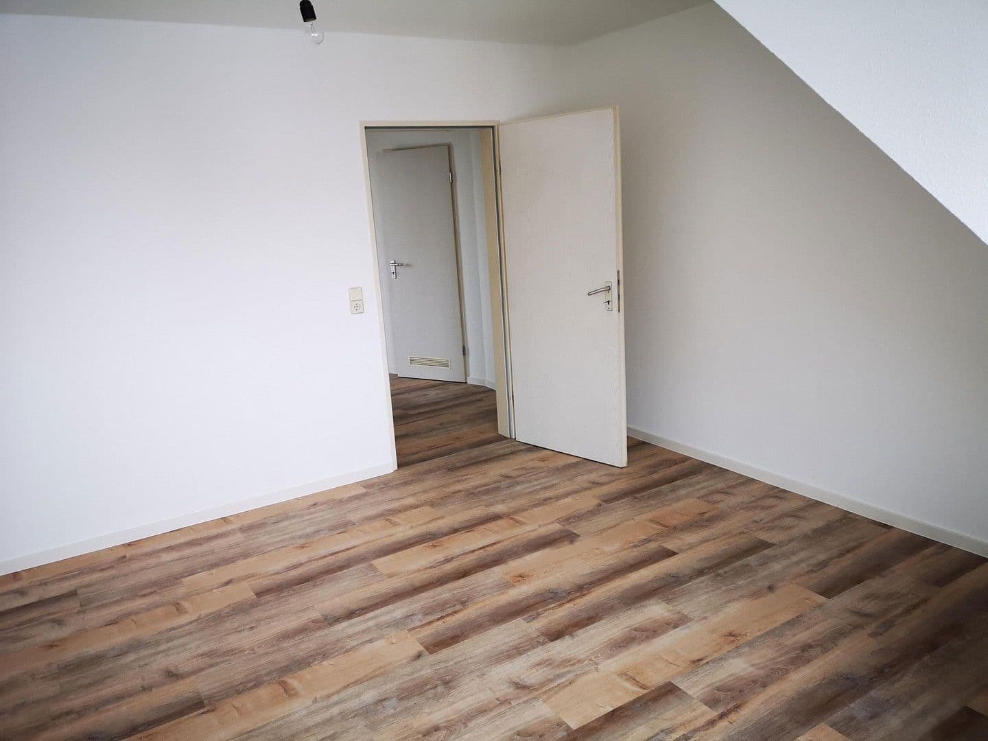 Predaj bytu 2-izbový 65 m², Am Rathaus 2, Kist, Bavorsko Predaj bytu 2-izbový 65 m², Am Rathaus 2, Kist, Bavorsko