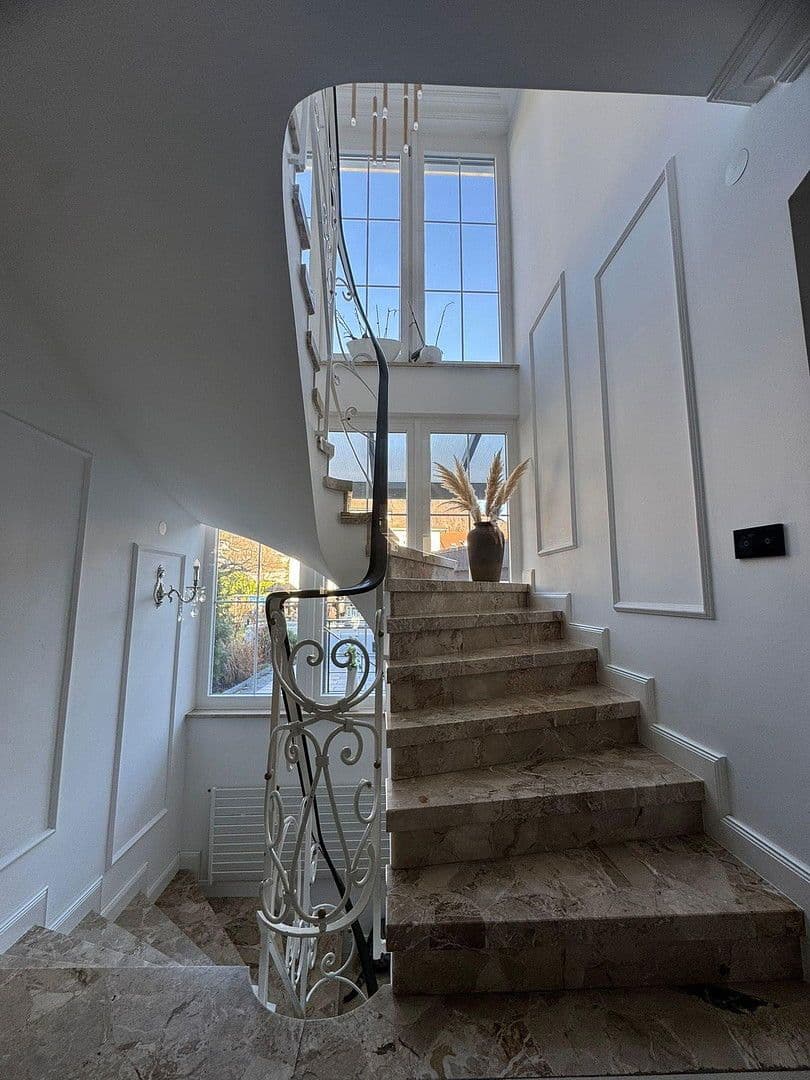 Predaj domu 250 m², pozemek 725 m², Grenzach-Wyhlen, Bádensko-Wurttembersko Predaj domu 250 m², pozemek 725 m², Grenzach-Wyhlen, Bádensko-Wurttembersko