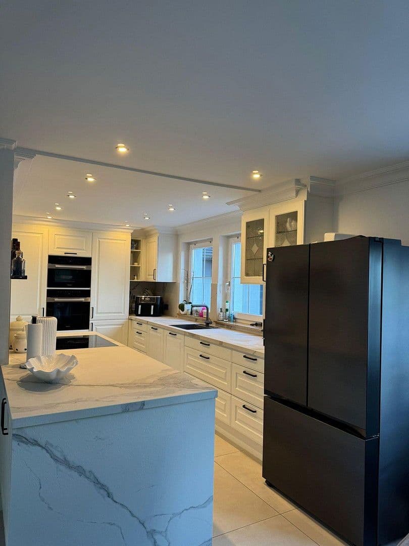 Predaj domu 250 m², pozemek 725 m², Grenzach-Wyhlen, Bádensko-Wurttembersko Predaj domu 250 m², pozemek 725 m², Grenzach-Wyhlen, Bádensko-Wurttembersko