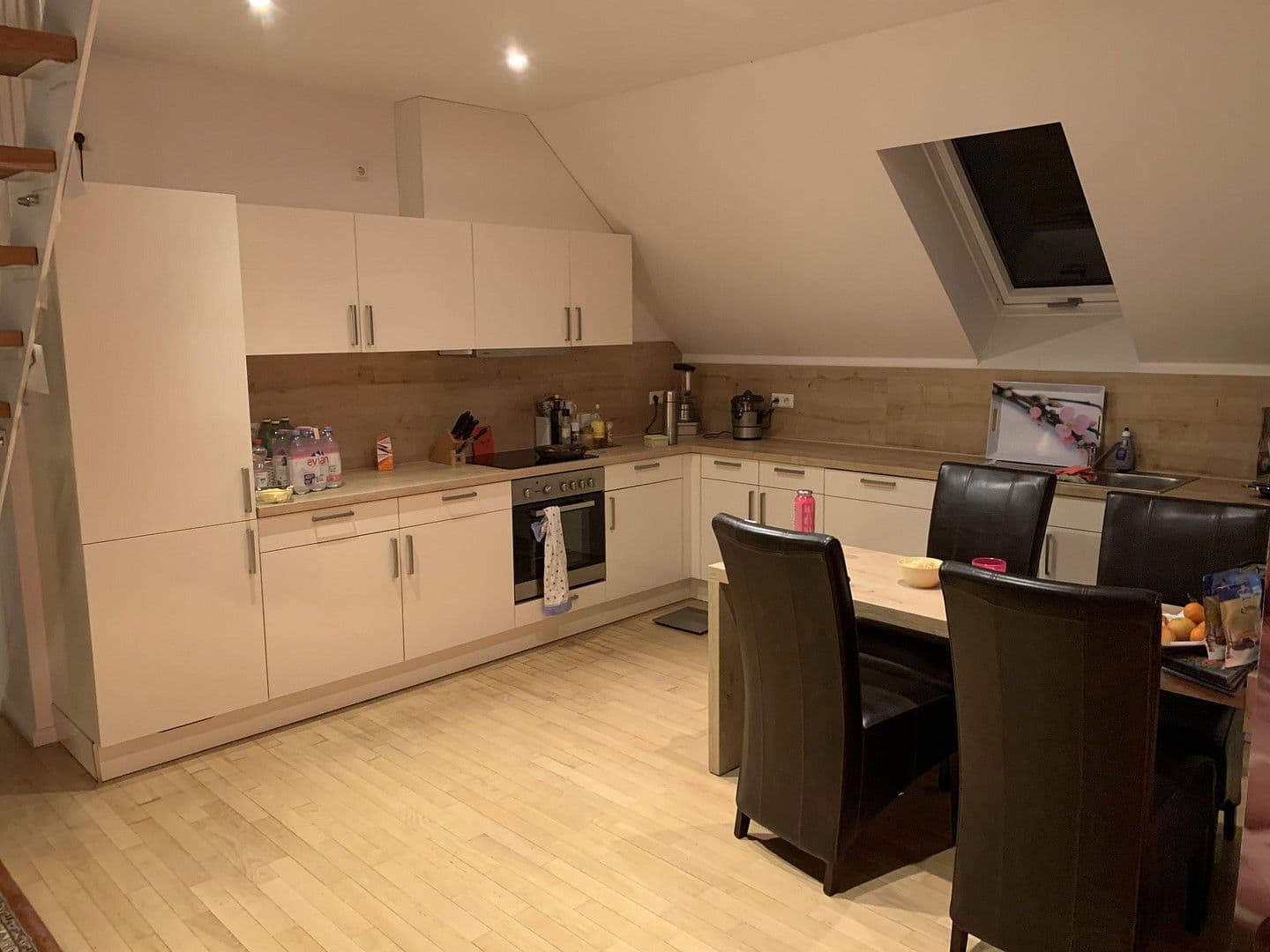 Prenájom bytu 3-izbový 128 m², Berliner Straße 90, Strausberg, Brandenbursko Prenájom bytu 3-izbový 128 m², Berliner Straße 90, Strausberg, Brandenbursko