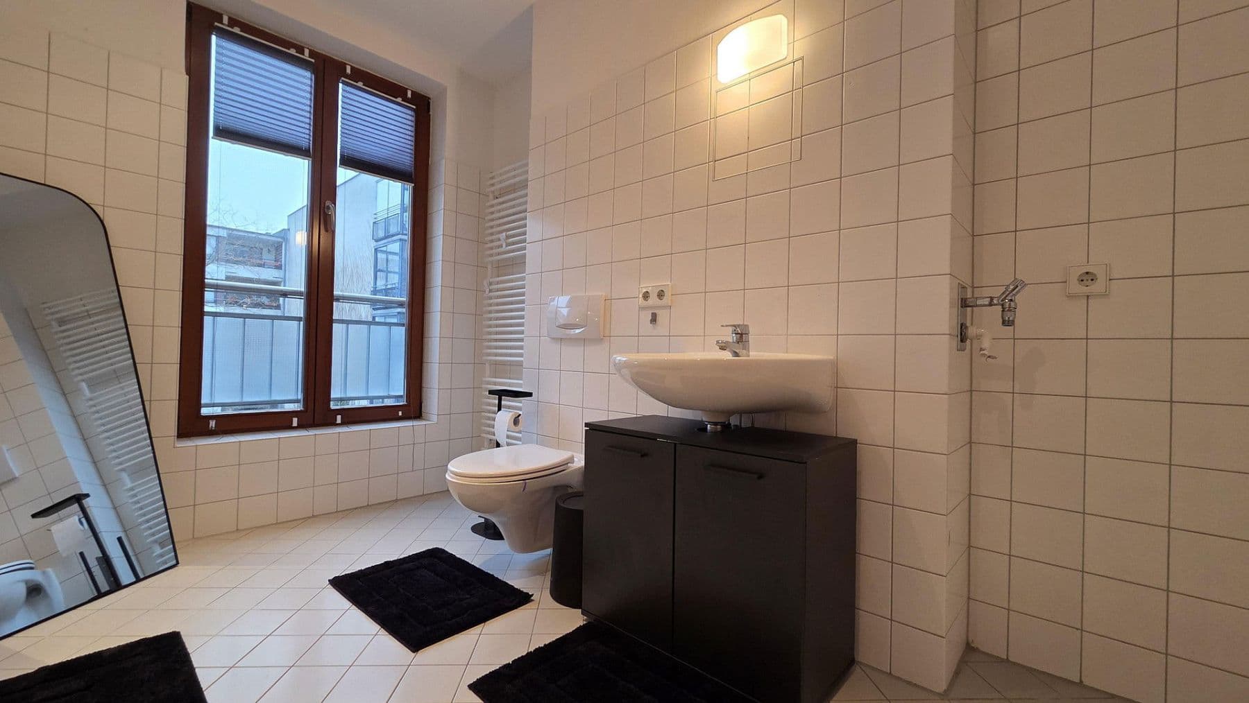 Prenájom bytu 3-izbový 77 m², Steinstr., 5, Berlin, Berlín Prenájom bytu 3-izbový 77 m², Steinstr., 5, Berlin, Berlín