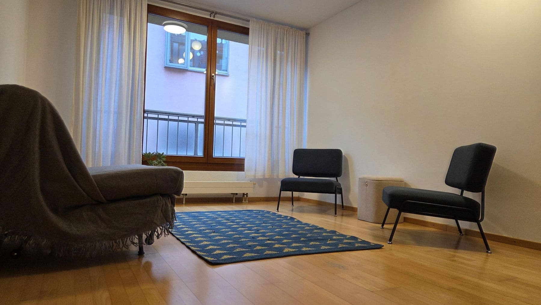 Prenájom bytu 3-izbový 77 m², Steinstr., 5, Berlin, Berlín Prenájom bytu 3-izbový 77 m², Steinstr., 5, Berlin, Berlín